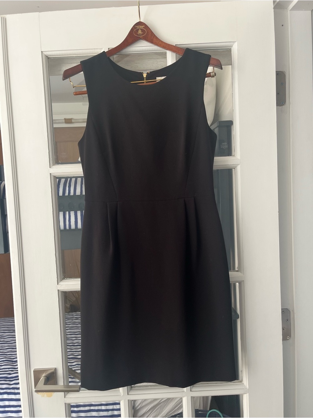 Kate spade - Classic Black Sheath Dress - Sleek Sleeveless Design